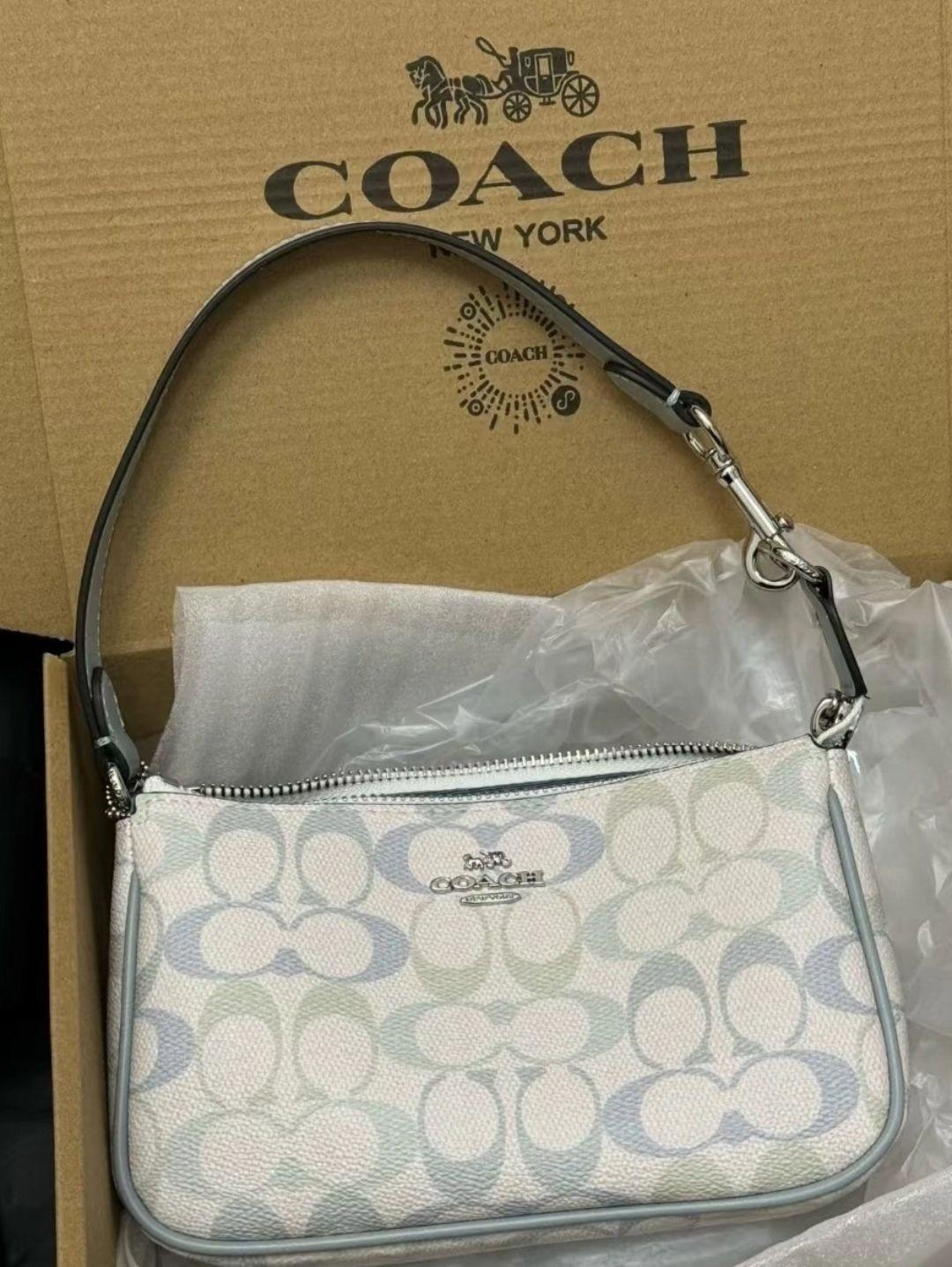实测!COACH女孩看过来!适合学生党实习通勤的百搭包包💞